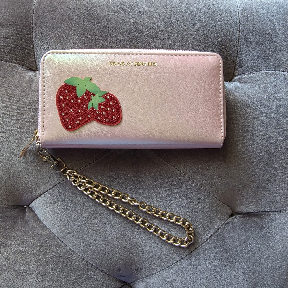 Claire's doing my berry best strawberry wrislet wallet metallic pink